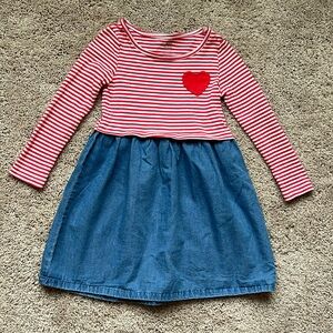 Carters Size 4T  pullover 1 piece  dress. Wear alone or with leggings.